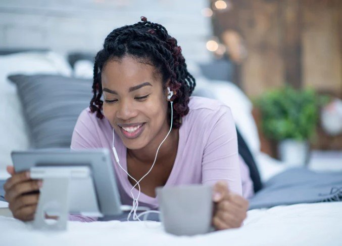 Legit Platforms to Earn Gift Cards Watching Videos