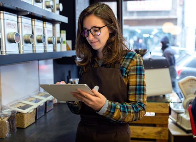 Retail Jobs A Consistent Weekend Income Source