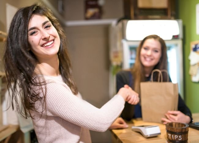 Retail Sales Associate (Holiday Season)